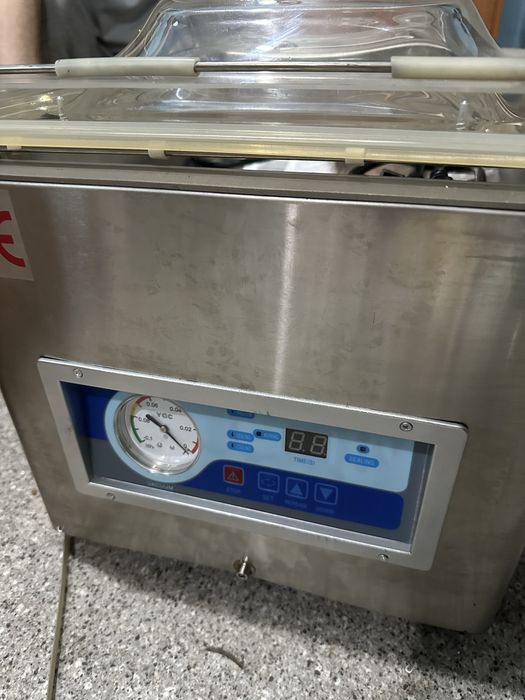 Вакумный упаковщик