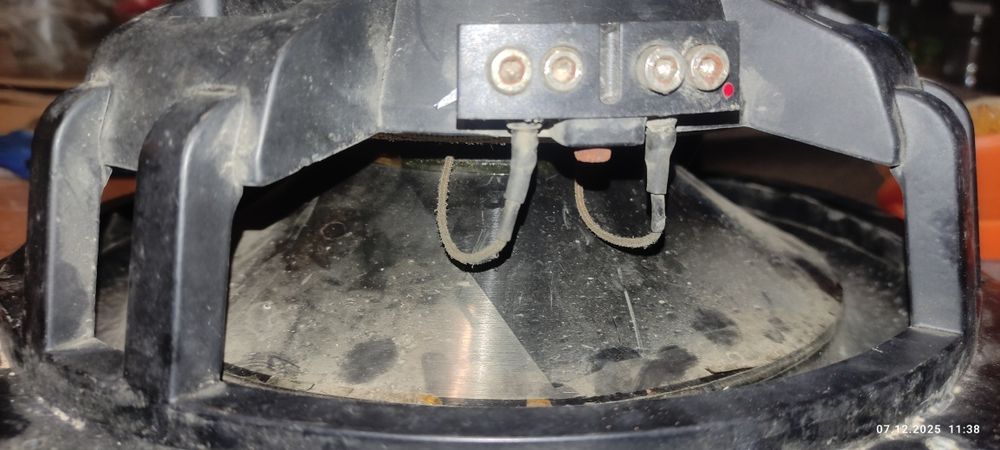 Динамик для сабвуфера