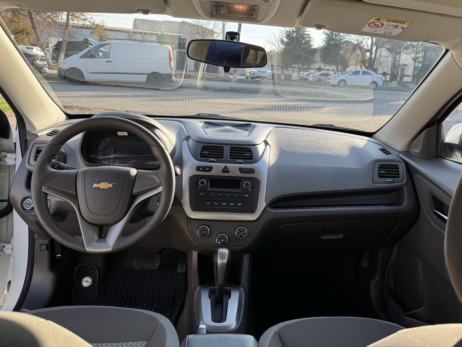 Chevrolet Cobalt 2024 — 8