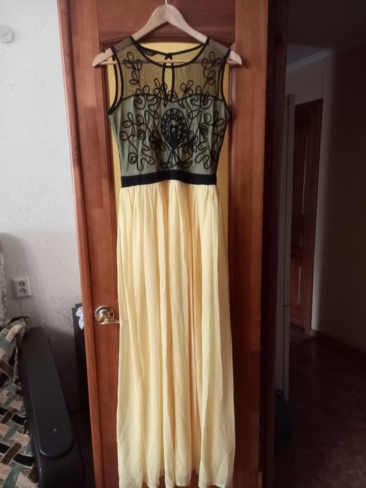 Вечерние или выпускные платья