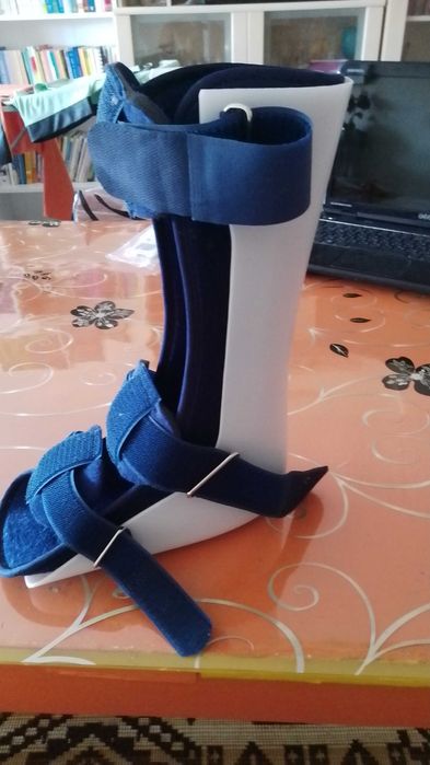 Ортеза  morsa cyberg-Турция.Размера е S, от 34 до 37 номер..