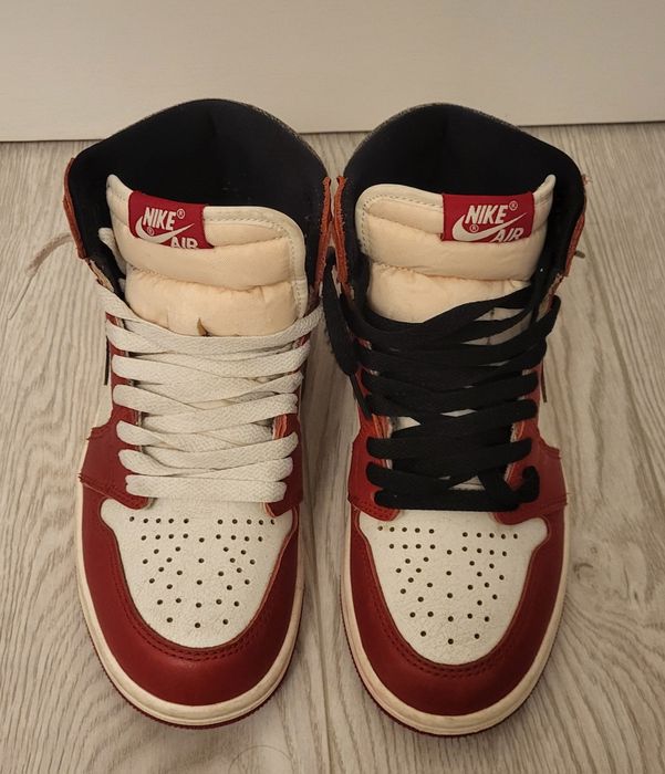 Adidasi Jordan 1 Lost and Found marime 37.5