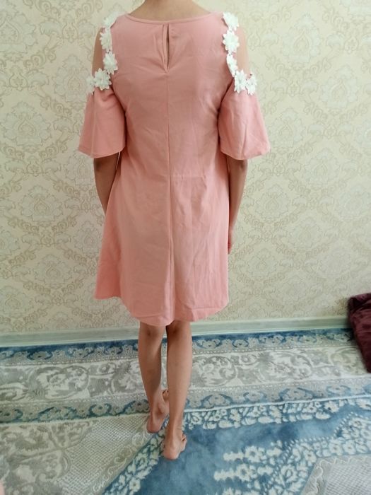 Продам красивых платьев