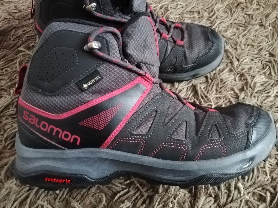 Оригинални туристически Salomon Gore-tex номер 40