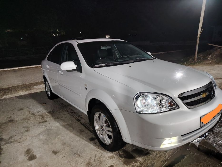 Бартер бор Таёта Камри Ёки Киа Карнивалга