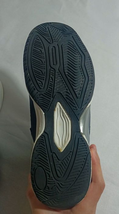 Продам мужскую обувь Reebok