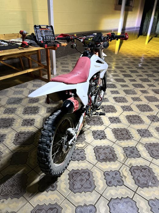 Продается эндуро 06 250