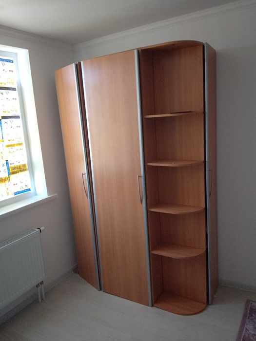 Шифоньер и детский диван