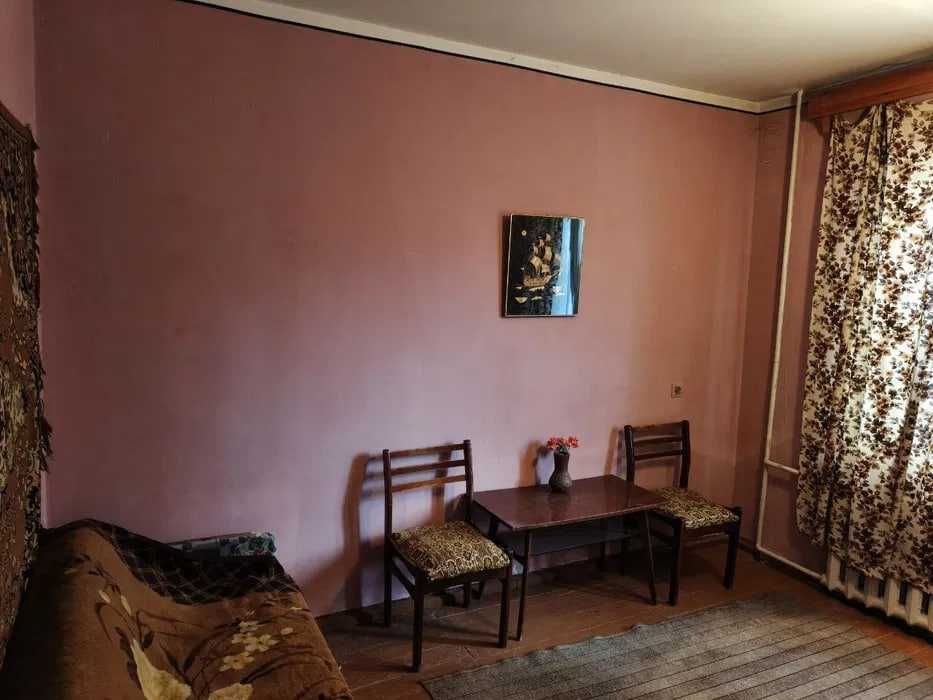 Arzon narxda 2 xonali kvartira sotiladi. Qulay laqatsiya!!