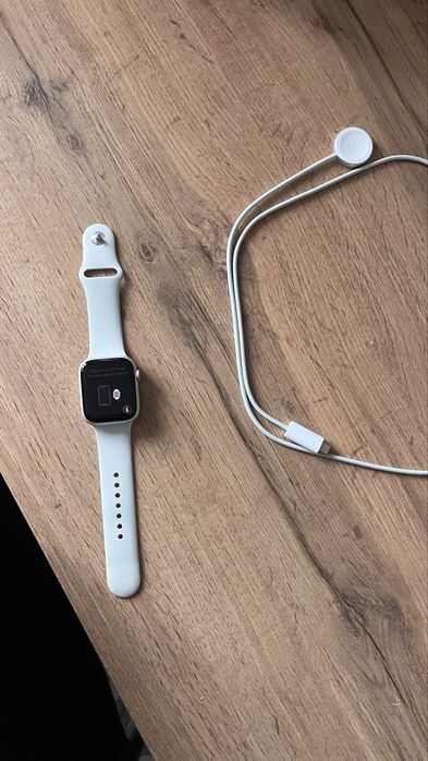 Apple watch 8, 45mm, white