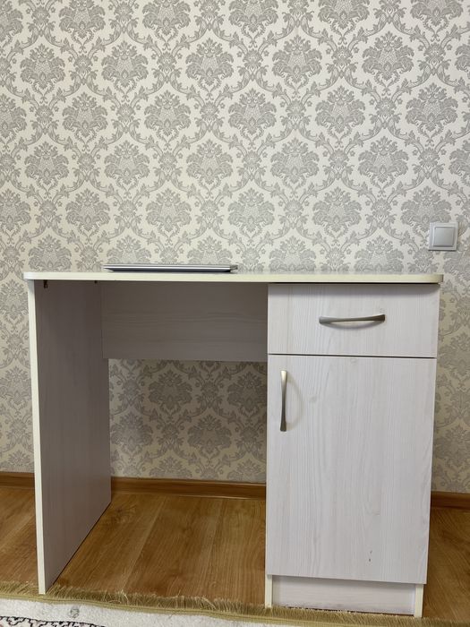 Продом компьютерный стол!!!