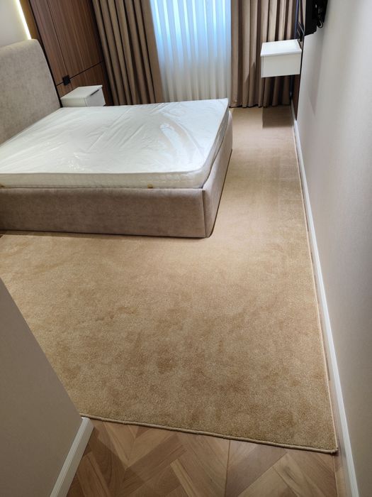 ковролин, ковер, ковролан, установка, резка, оверлок, клей, плитка