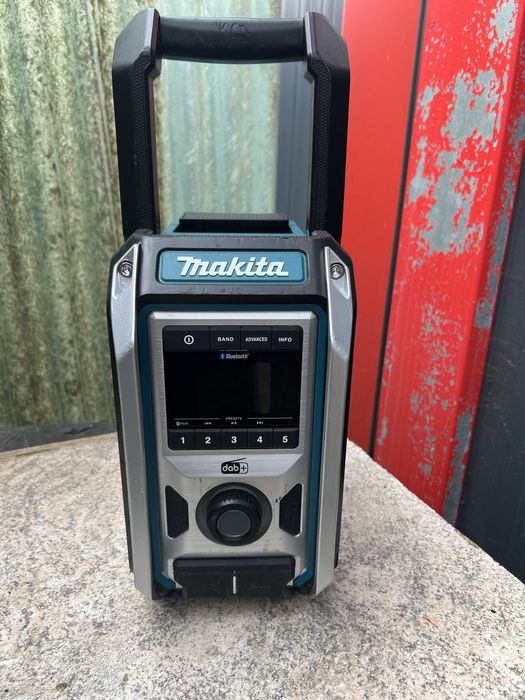 Vand radio Santier Makita DMR 115 model 2021
