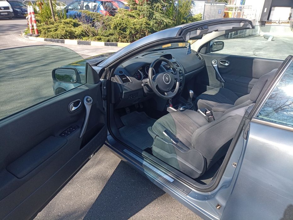 Renault Megane cabrio/ 2007  / 1.6 benzina / A.C / panoramic /decapotare ELECTRICA