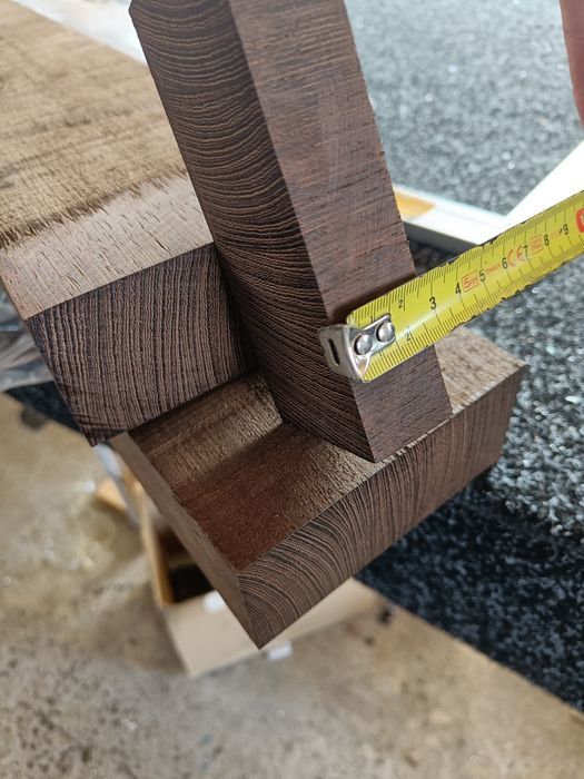 Lemn exotic WENGE ( inserții, cuțite, stilouri, arme)