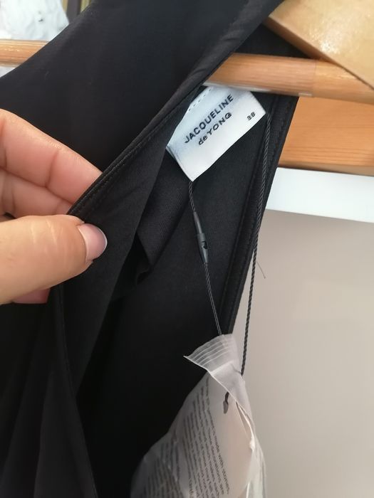 Продавам дамски рокли