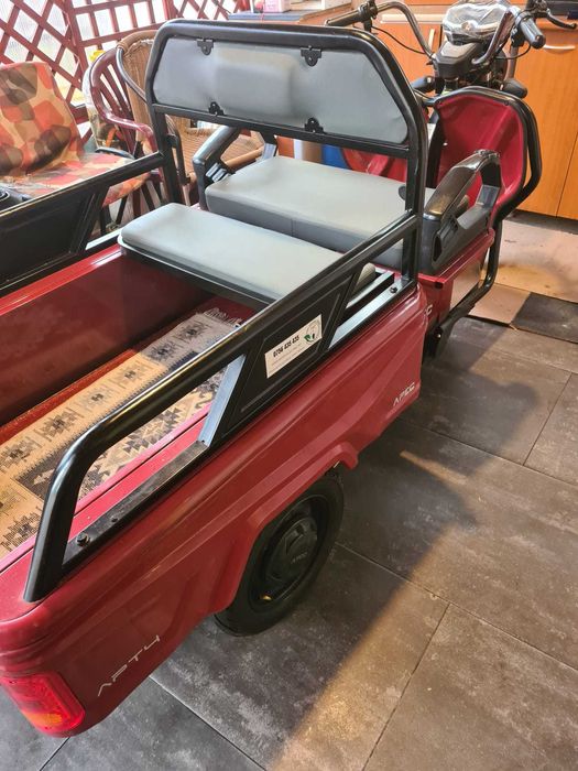 Vand triciclu electric