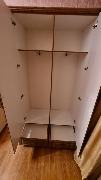 Шкаф, б/у, ширина 1.1 м