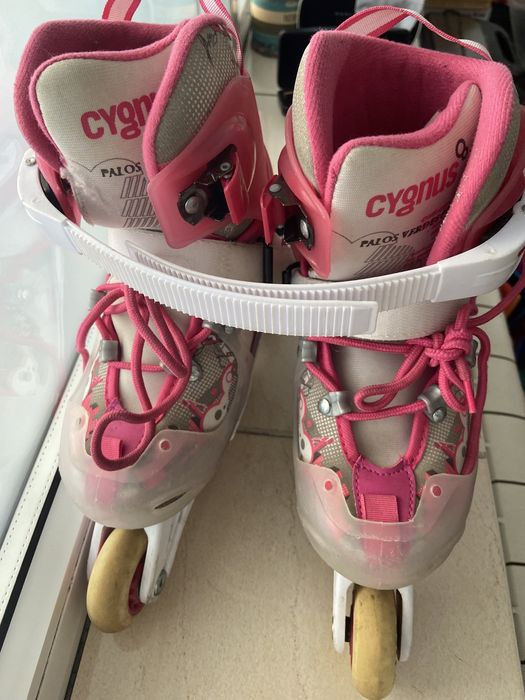 Role copii Cygnus si casca protectie