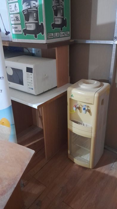 Камютер,микравалныйпеч,печкалар,столлар,гламлар,курпалар,сотилади