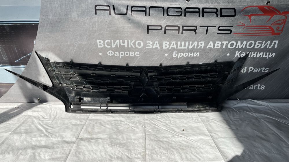 2 броя Предна решетка Mitsubishi Spacestar 2020-