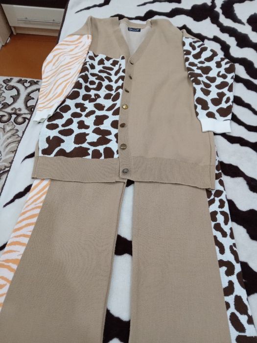 Женская      одежда