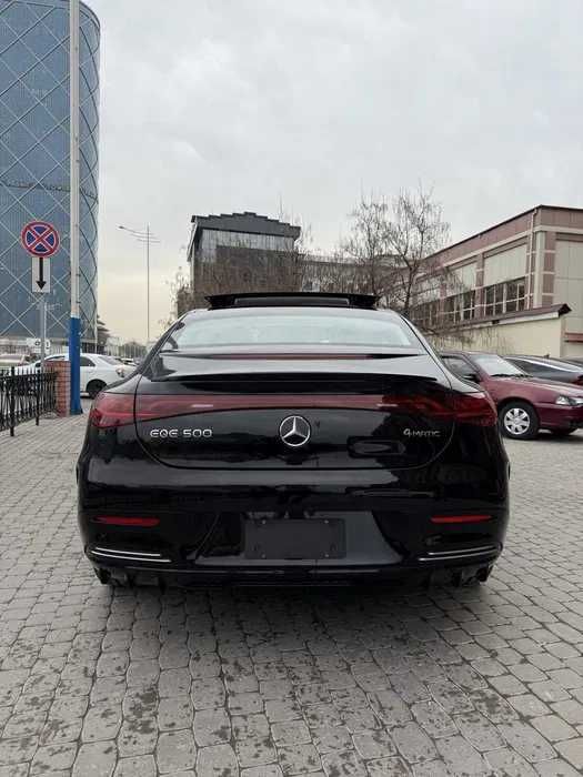 Mercedes EQE 500 pod zakaz