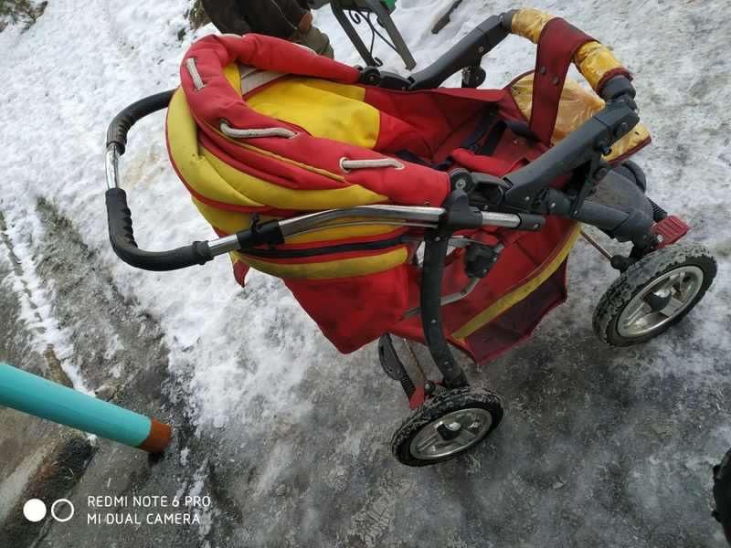 Продам коляску в хорошем состояний!