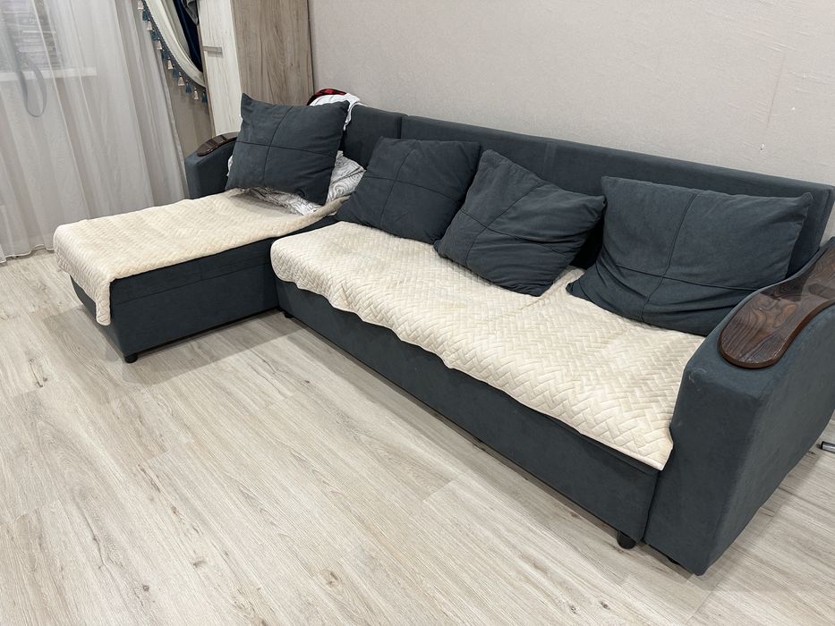 Диван в хорошем состоянии