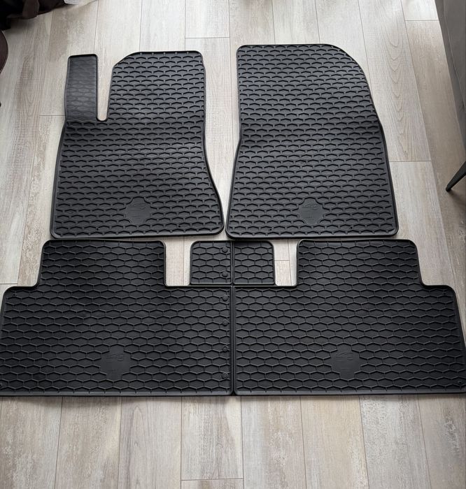Set 4 covorase presuri cauciuc Tesla Model 3 2017-2023