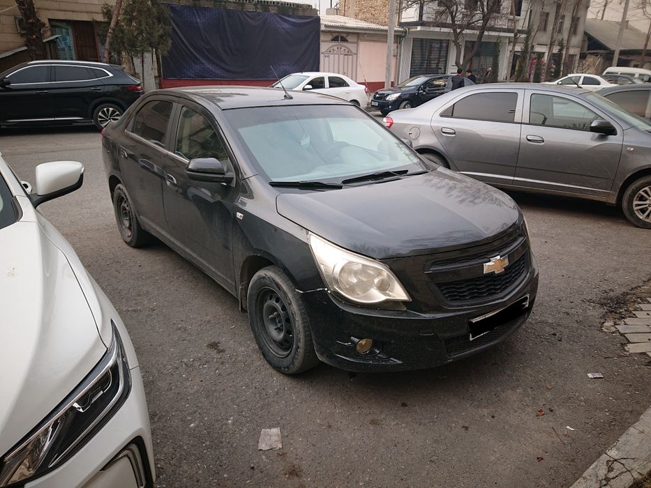 Шевролет Кобалт ссотилади срочно