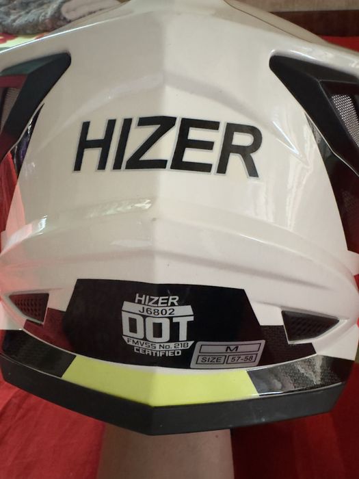 Продам мото шлем Hizer