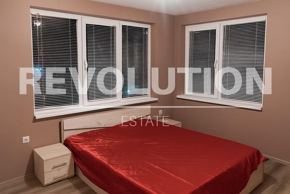 Дава се под наем Двустаен апартамент в Варна, Кайсиева градина - 60 кв.м за 418.71 € - Снимка #2