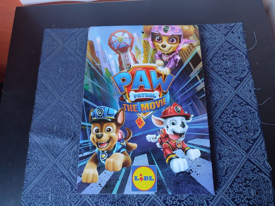 продавам стикита, стикери била, топчовци,супергерои,paw patrol