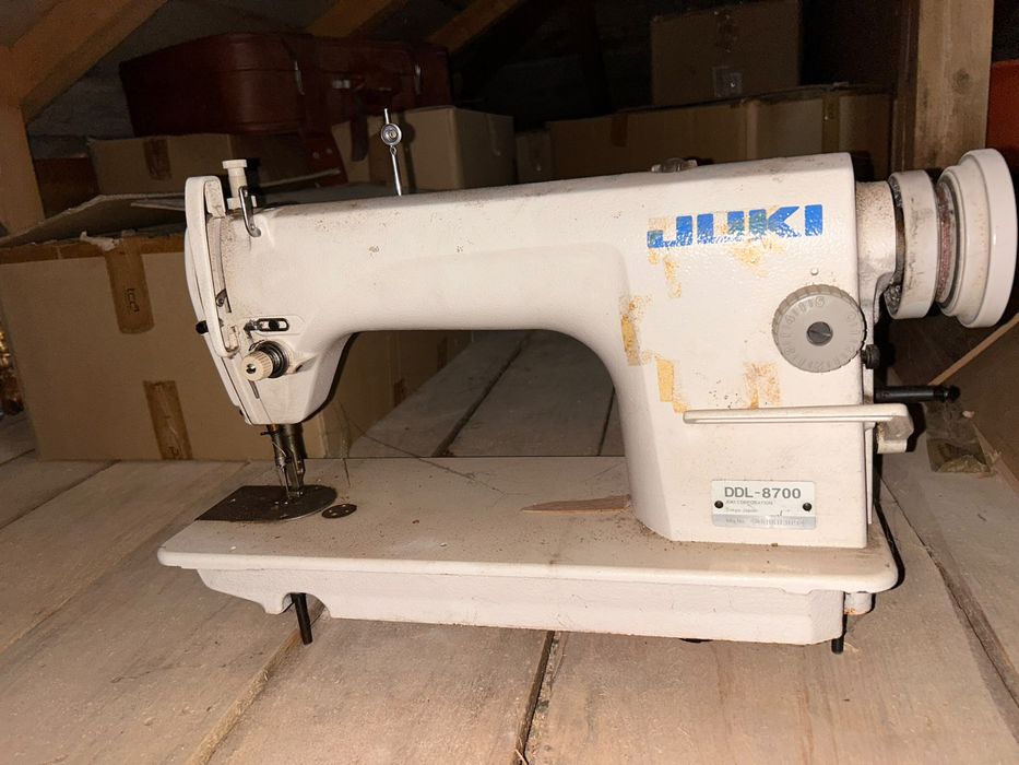 Masina de cusut JUKI DDL-8700