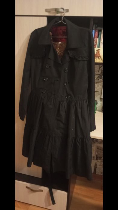 Плащ женский . 46-48 р