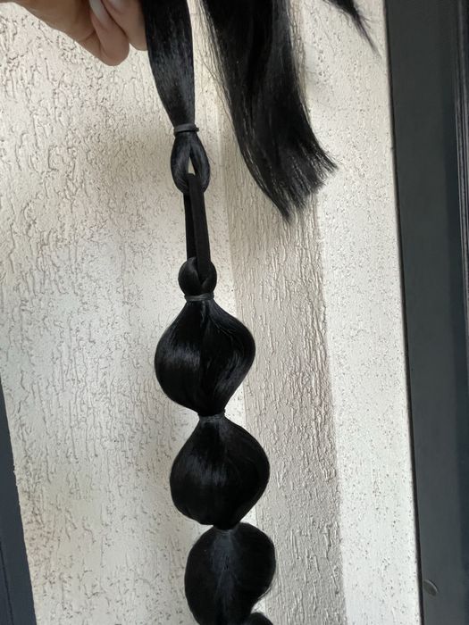 Coada de par lunga  bruneta eleganta