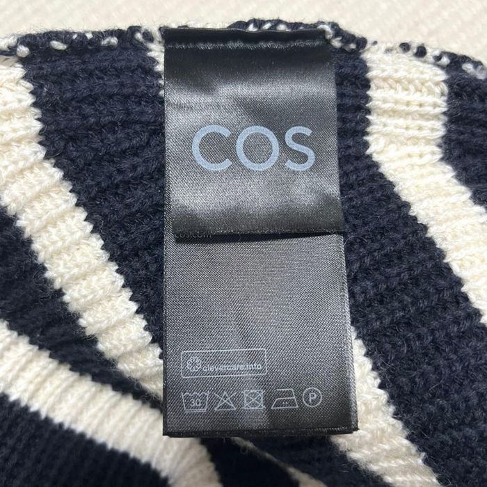 COS pulover 63% Wool, 37% Cotton