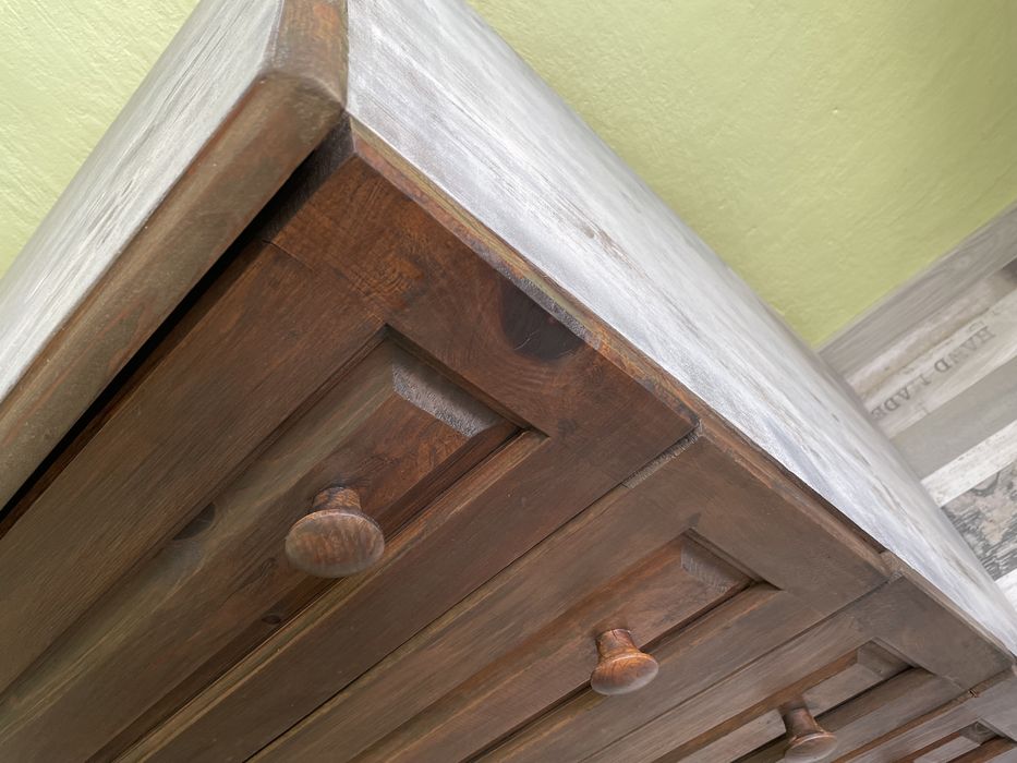 Реставриране на масивни дървени мебели