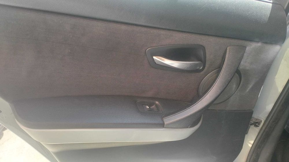 Vand Bmw e90 2005 pachet M trapa automat