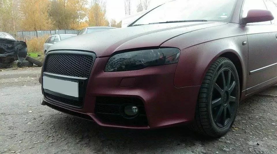 Предна броня за Audi A4 B7 8E (2004-2008) - S-Line Design с черна решетка с отвори за парктроник
