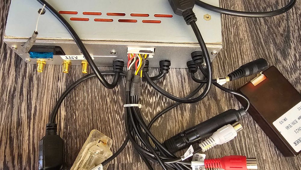 Android навигация за BMW