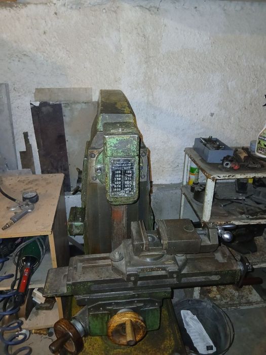 Продаётся фрезерный станок НГФ Ш3