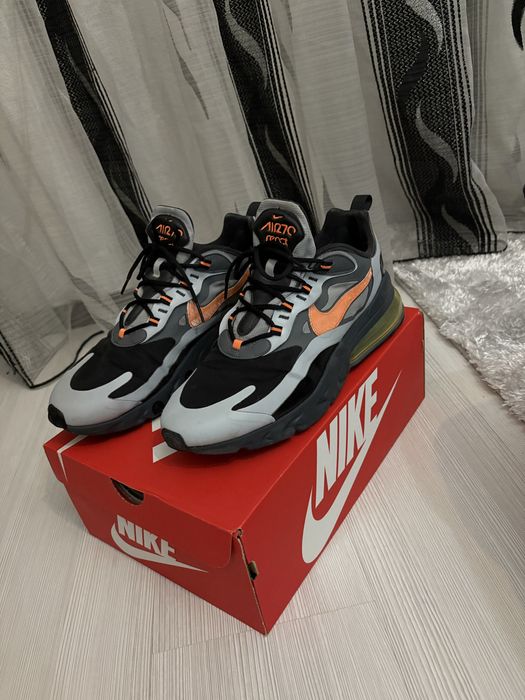 Nike Air Max 270 React