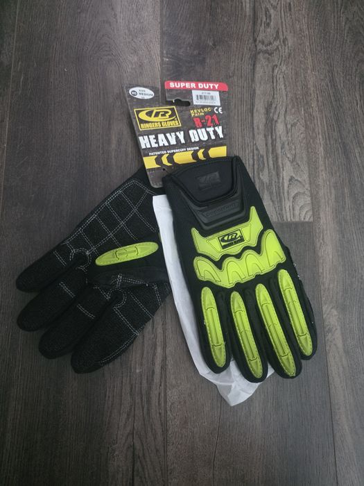 Продам противо ударные перчатки по 2000 тенге