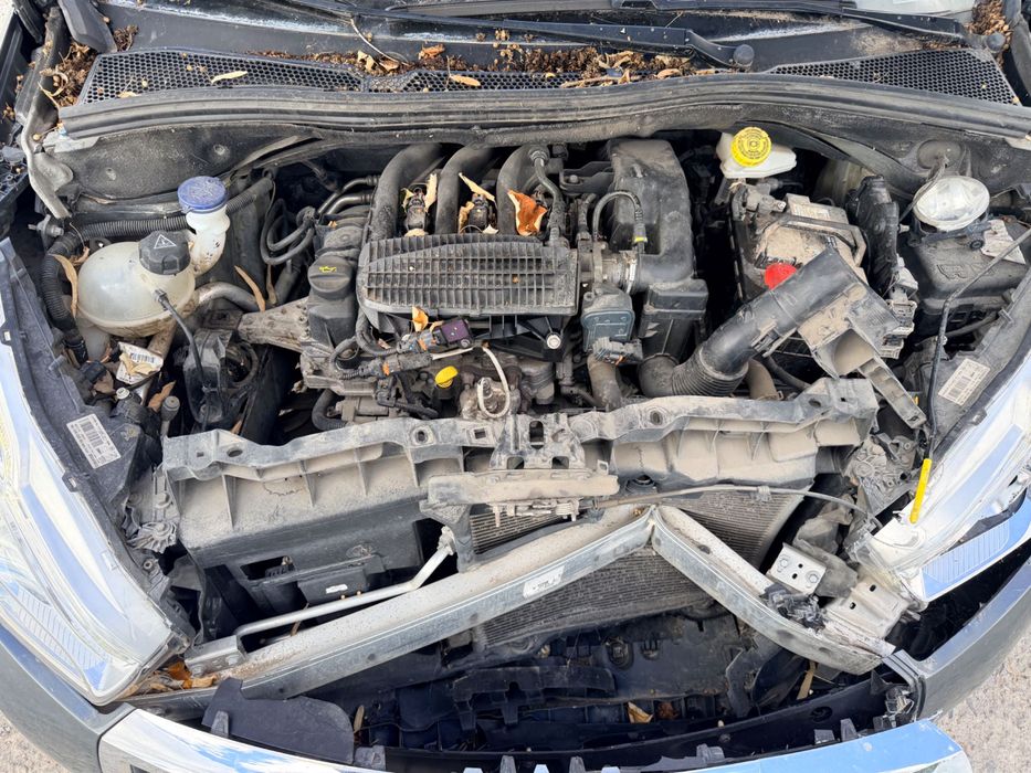 Peugeot 208 1.2 PureTech, двигател HMZ, HM01, 82 кс., 5 ск., 114000 км., 2017г., евро 6D, Пежо 208 1.2 PureTech, engine HMZ, 82 hp, 5 sp., 114000 km.