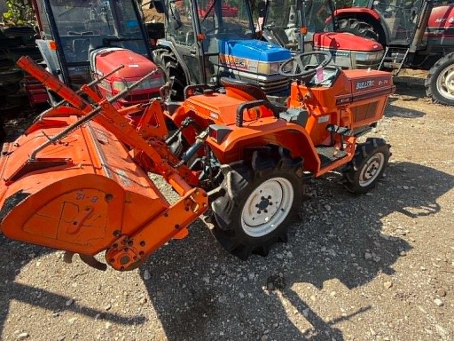 Трактор KUBOTA B1-14 4x4