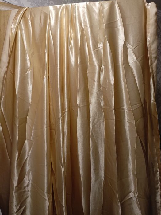 Тюль, шторы в хорошем состоянии