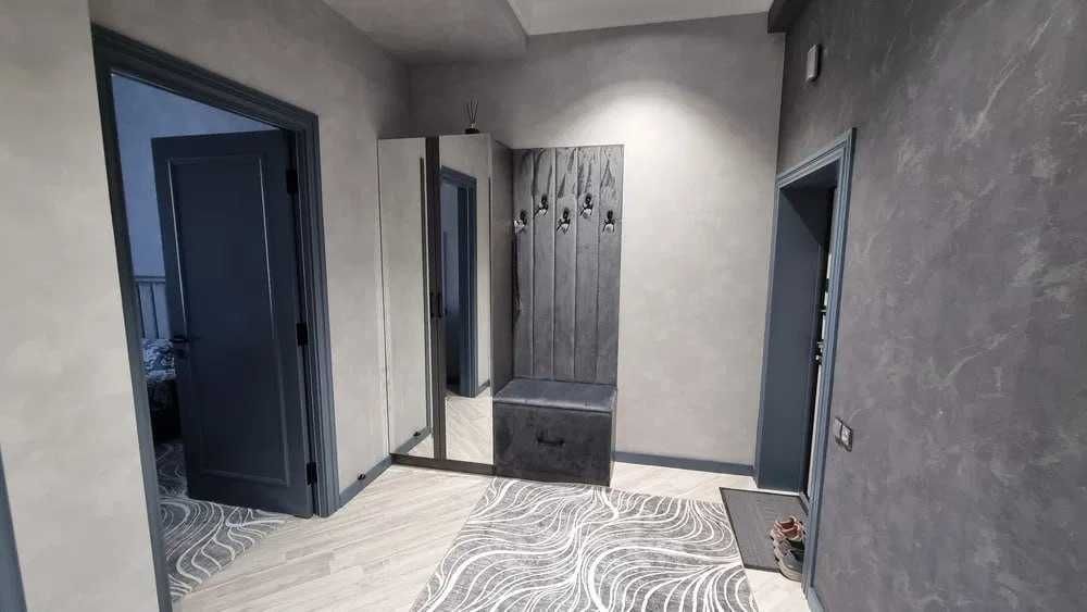 СРОЧНО только для семей сдаётся  3Х комн квартира на Метро Минор ! 640