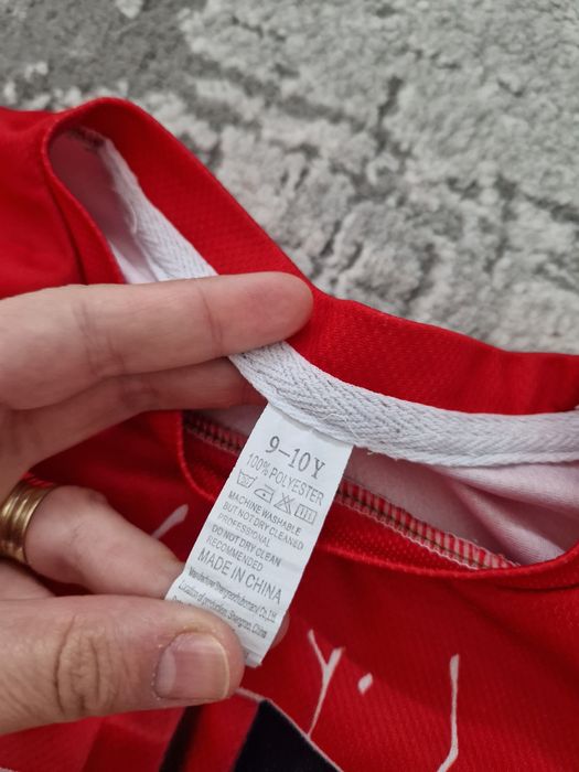 Set tricou mărimea 9/10ani